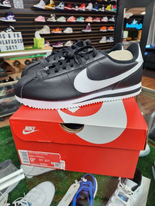 RARE Nike Cortez Basic Leather Black White Mens Shoes 819719 012 Size 9.5