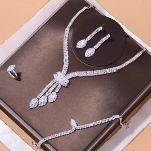 Crystal Necklace Four -piece Wedding Bride Jewelry Set Silver Plated Zircon